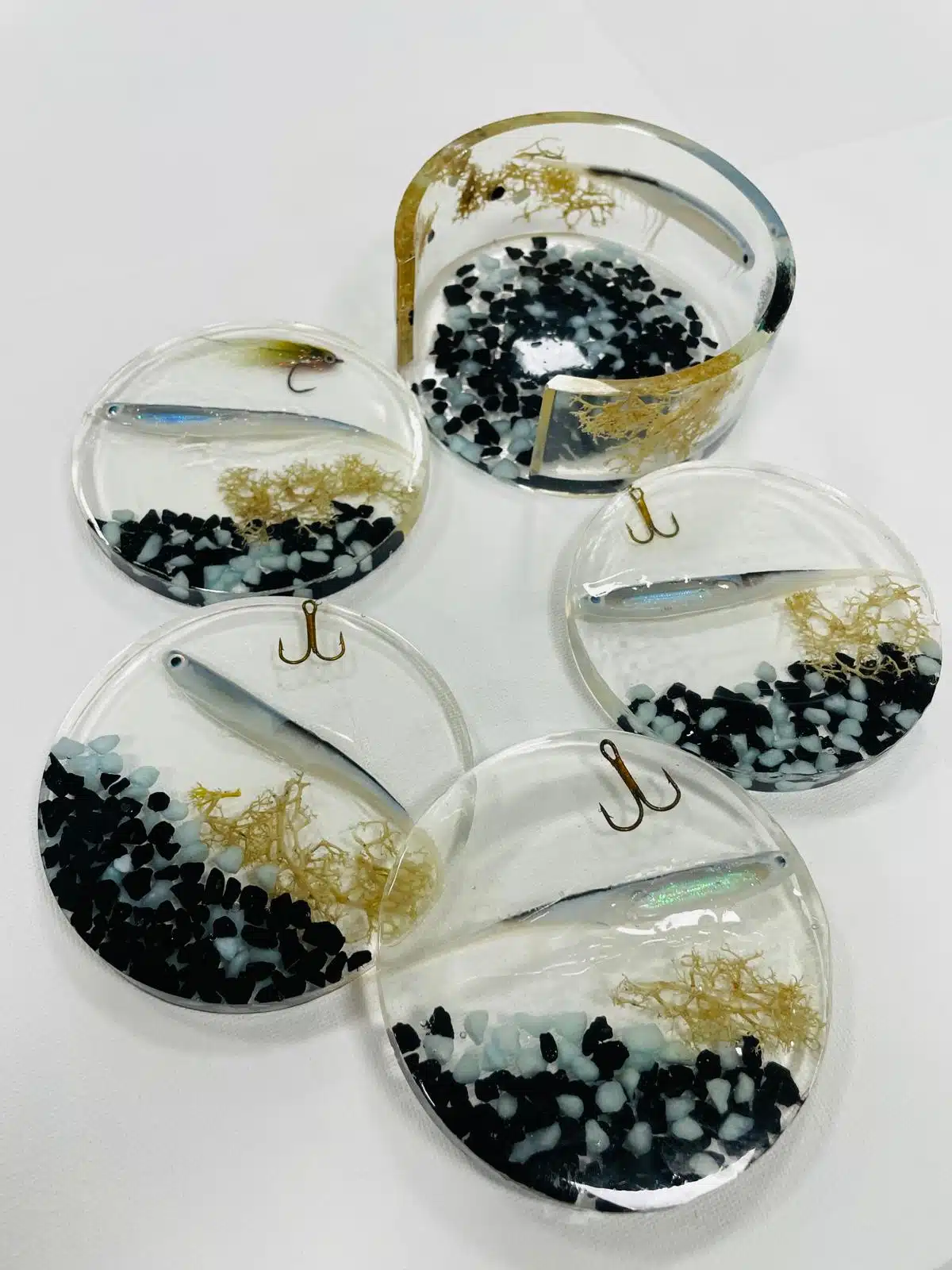 Set sous-verres avec support noir et bleu